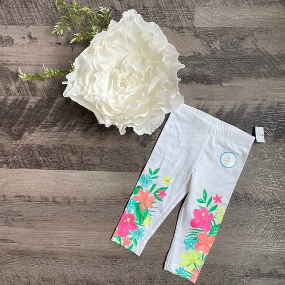 🌺NWT Carter’s White Tropical Floral Capri Leggings - Picture 1 of 3
